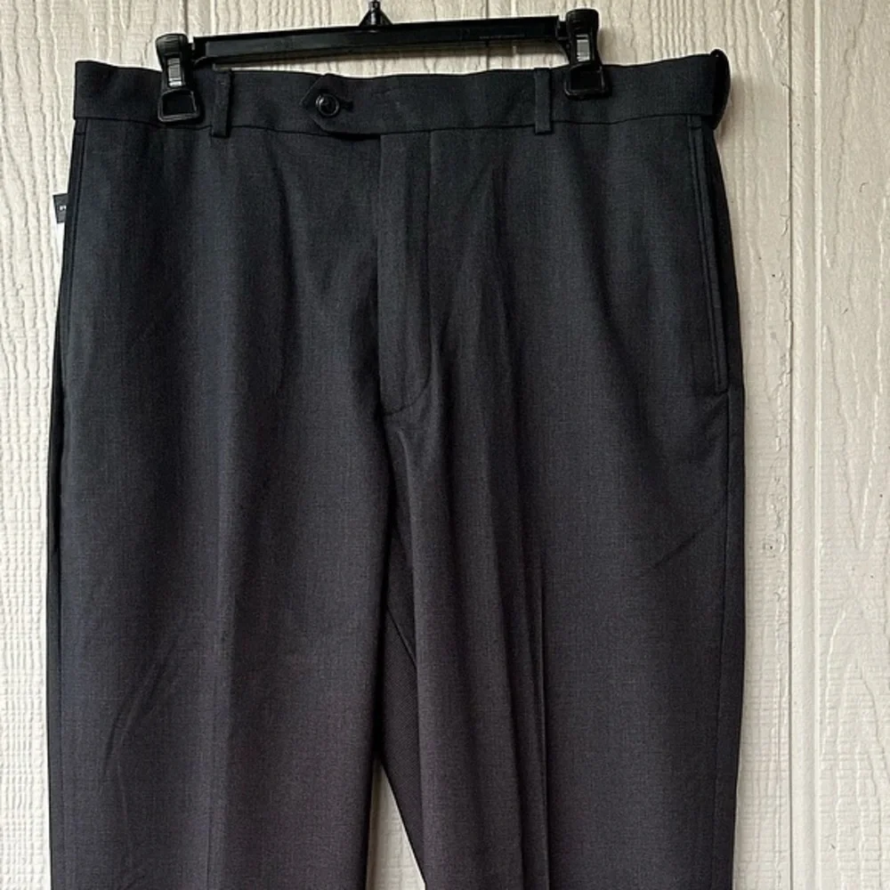 Roundtree & Yorke TravelSmart Dress Pants